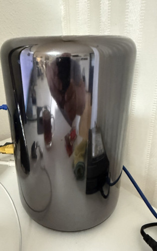 Apple mac pro - pro, 6,1
